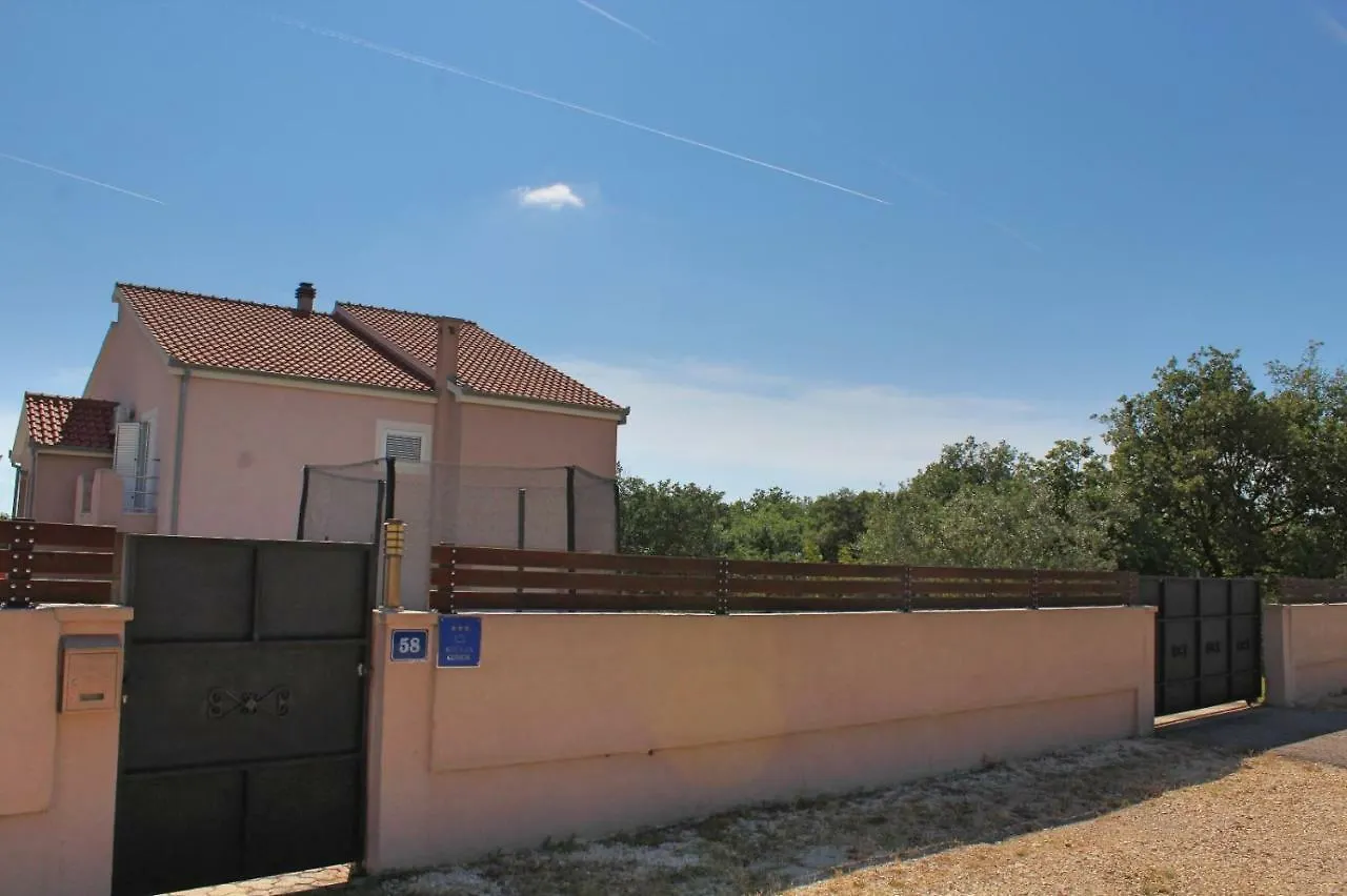 Villa Marta Murvica  0*, Murvica (Policnik)